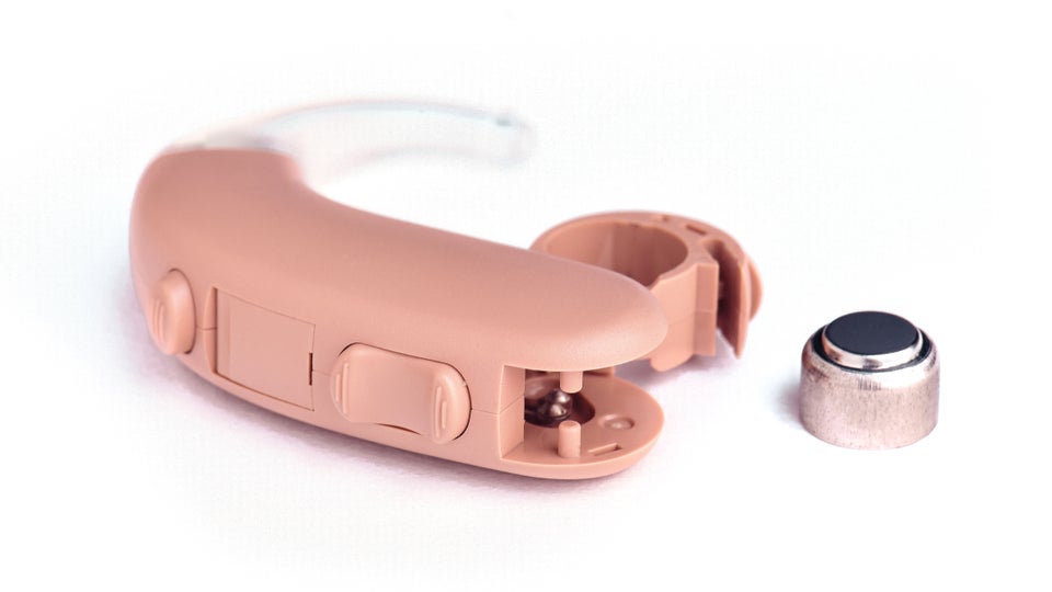 Hearing Aid with Replaceable Battery